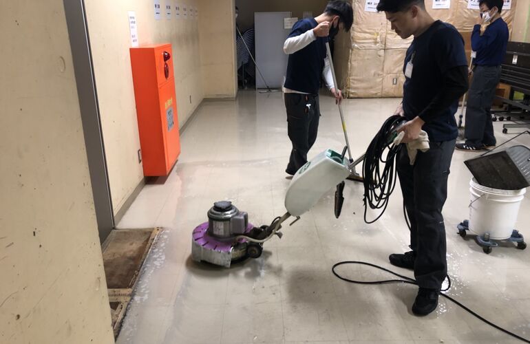 友哉